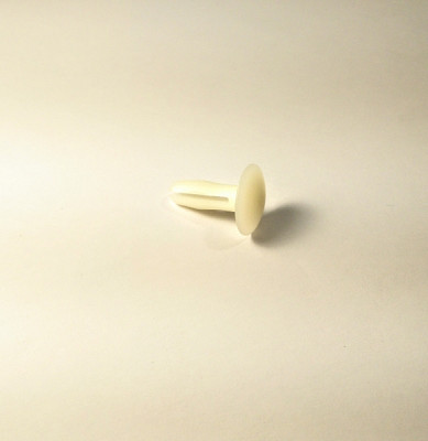 Rückenlehnenstecker Am150